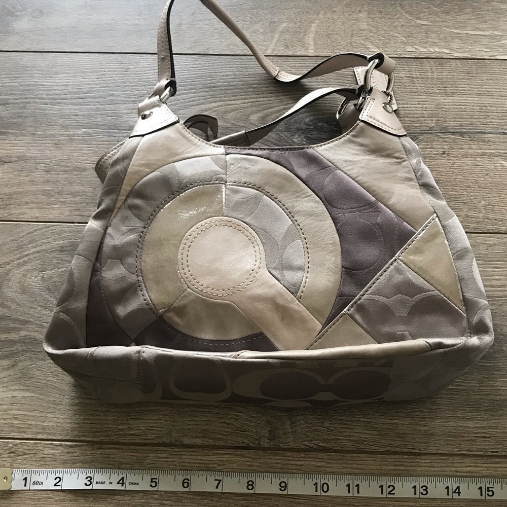 20032 Coach Silver/Taupe multicolor hobo